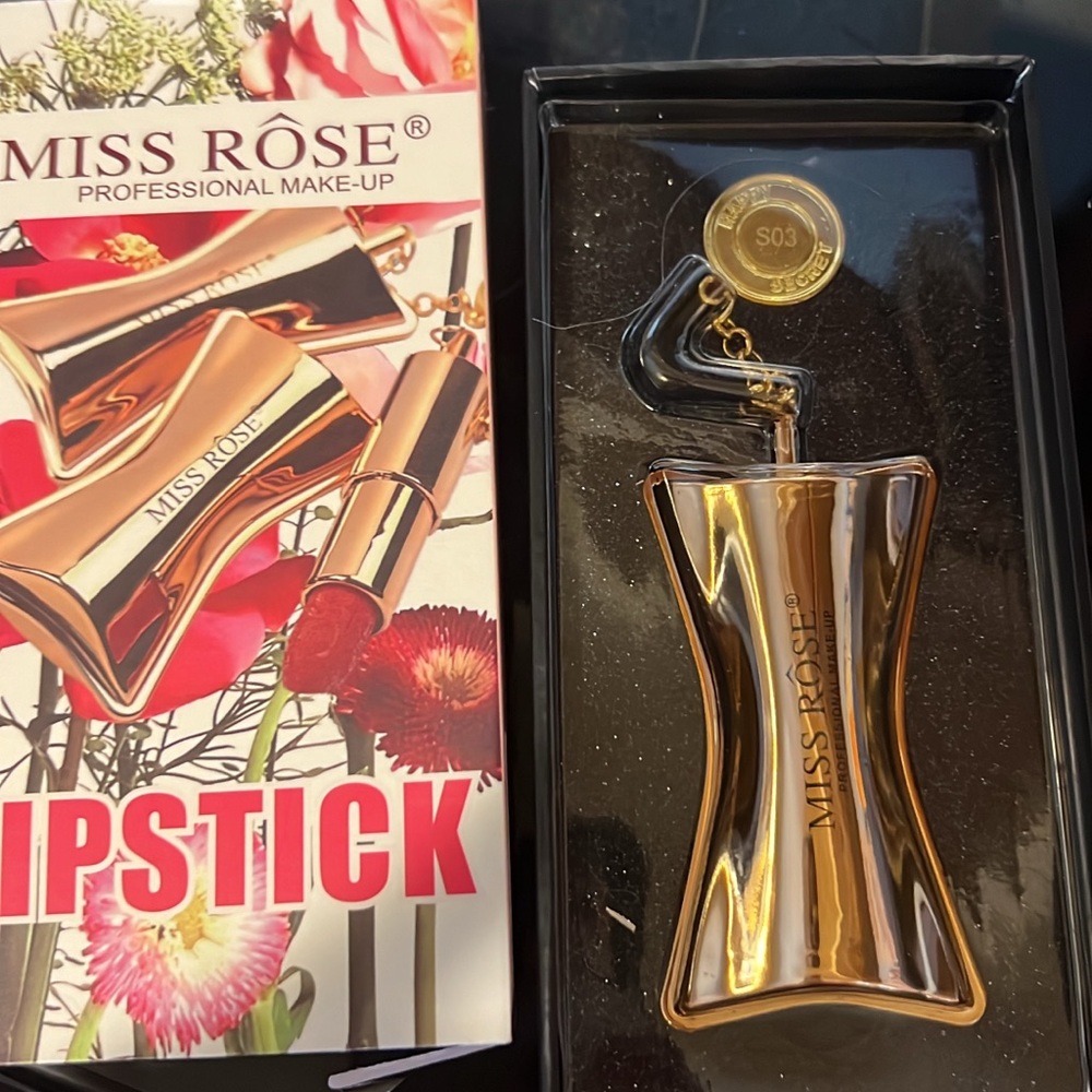 Miss Rose Lipstick